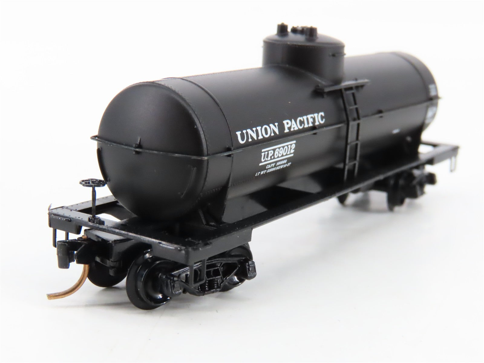 N Scale Micro-Trains MTL 65180 UP Union Pacific 39' Tank Car 69012 RTR