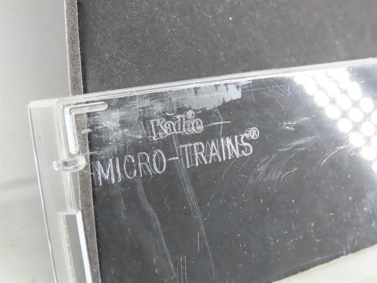 N Scale Micro-Trains MTL 65180 UP Union Pacific 39' Tank Car 69012 RTR