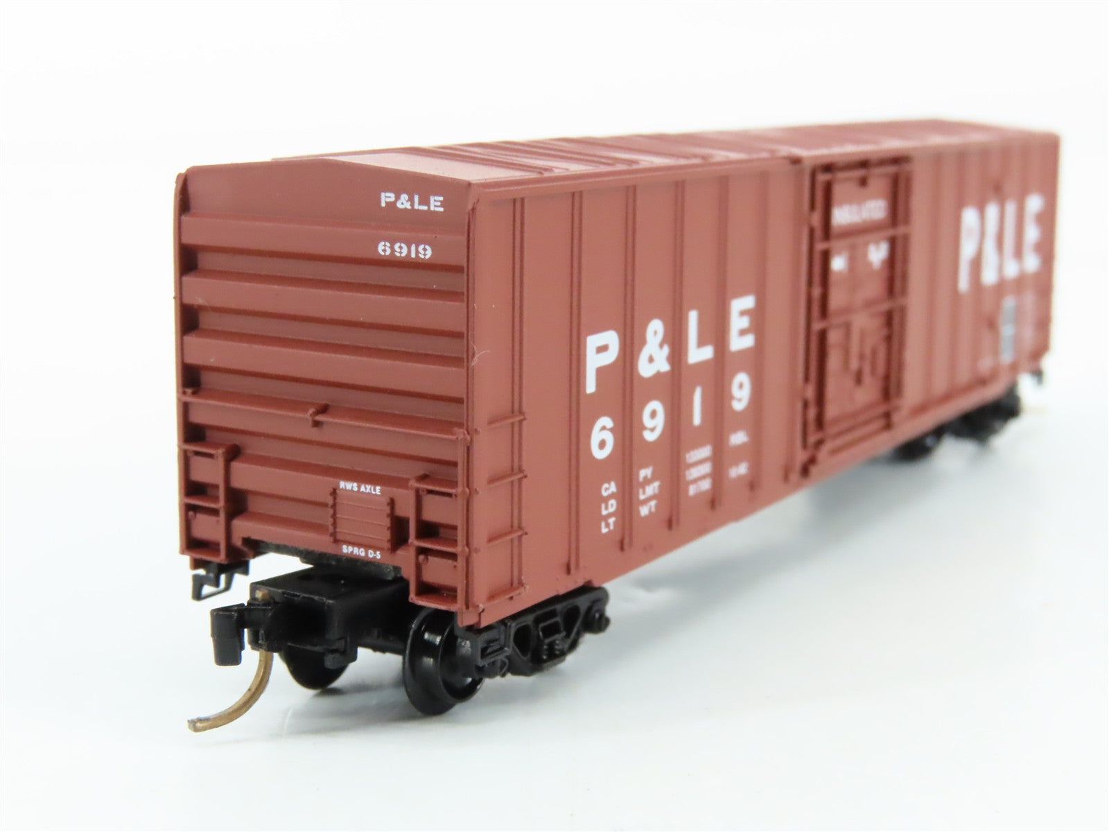 N Kadee Micro-Trains MTL 27050 P&LE Pittsburgh & Lake Erie 50' Box Car 6919 RTR