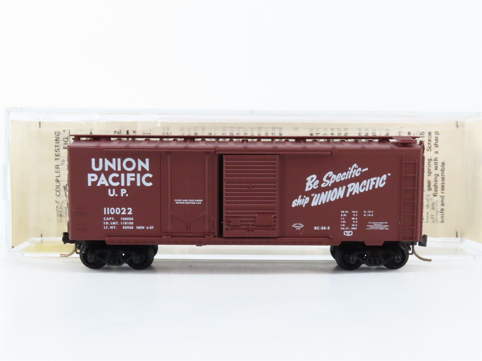 N Scale Micro-Trains MTL 22030 UP Union Pacific 40' Box Car 110022 RTR