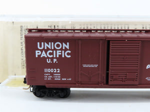 N Scale Micro-Trains MTL 22030 UP Union Pacific 40' Box Car 110022 RTR