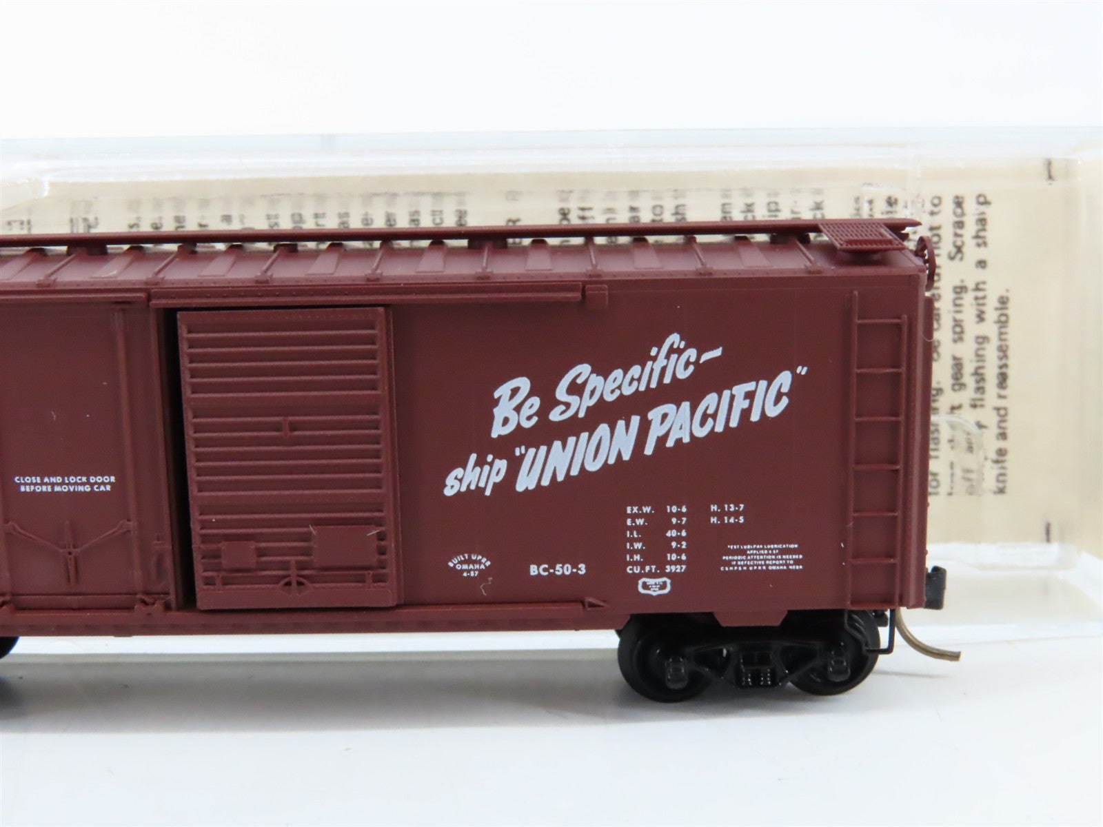 N Scale Micro-Trains MTL 22030 UP Union Pacific 40' Box Car 110022 RTR