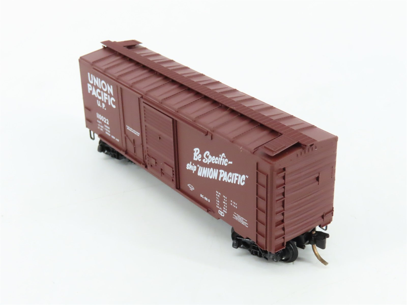 N Scale Micro-Trains MTL 22030 UP Union Pacific 40' Box Car 110022 RTR