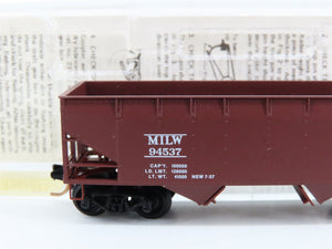 N Scale Micro-Trains MTL 55300 MILW Milwaukee Road 33' 2-Bay Hopper 94537 RTR