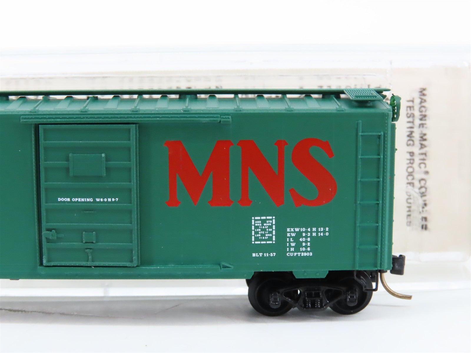 N Scale Kadee Micro-Trains MTL 20840 MNS 40' Single Door Box Car 1018 RTR