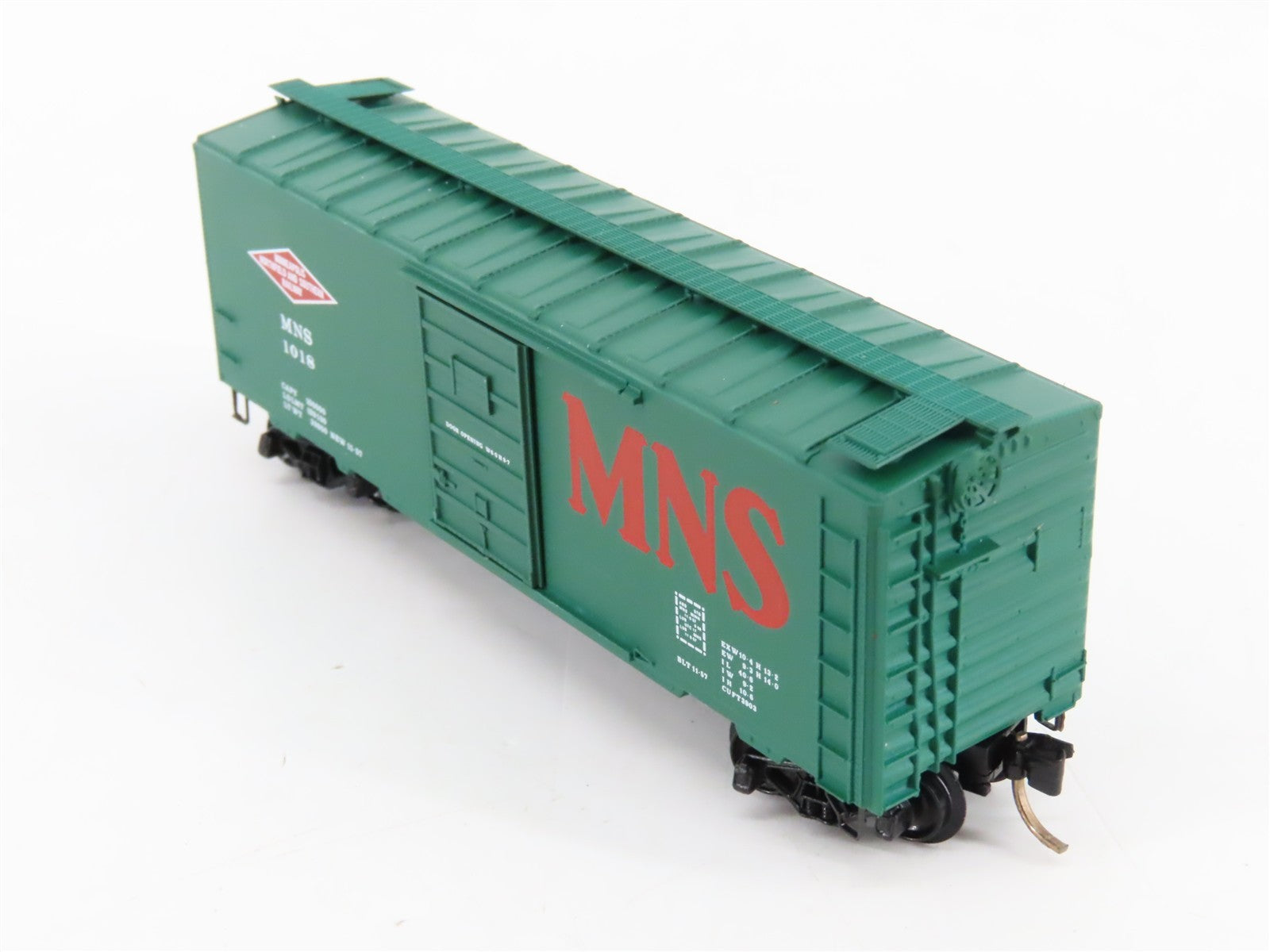 N Scale Kadee Micro-Trains MTL 20840 MNS 40' Single Door Box Car 1018 RTR