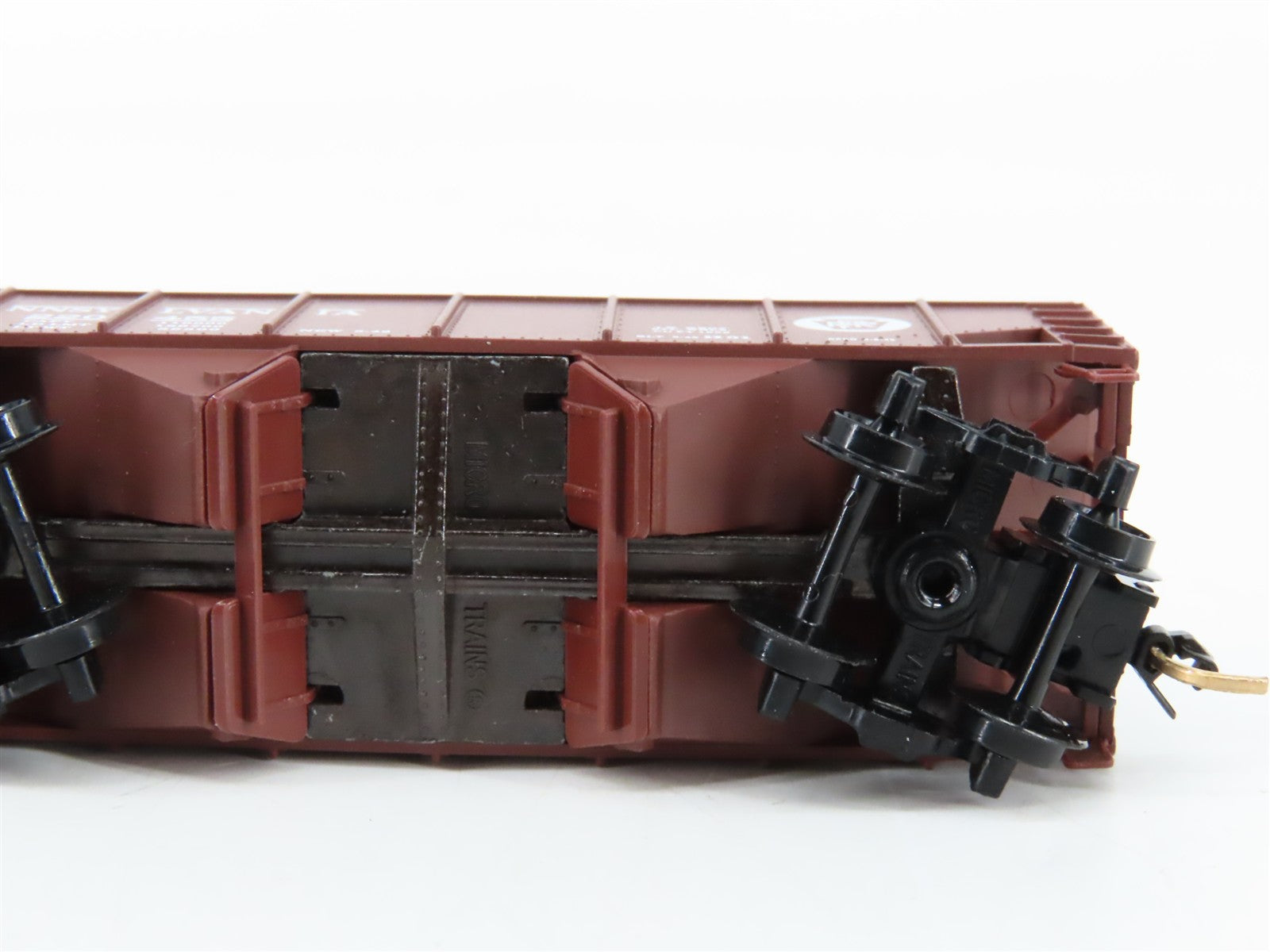 N Scale Micro-Trains MTL 56060 PRR Pennsylvania 33' 2-Bay Hopper 220455 RTR