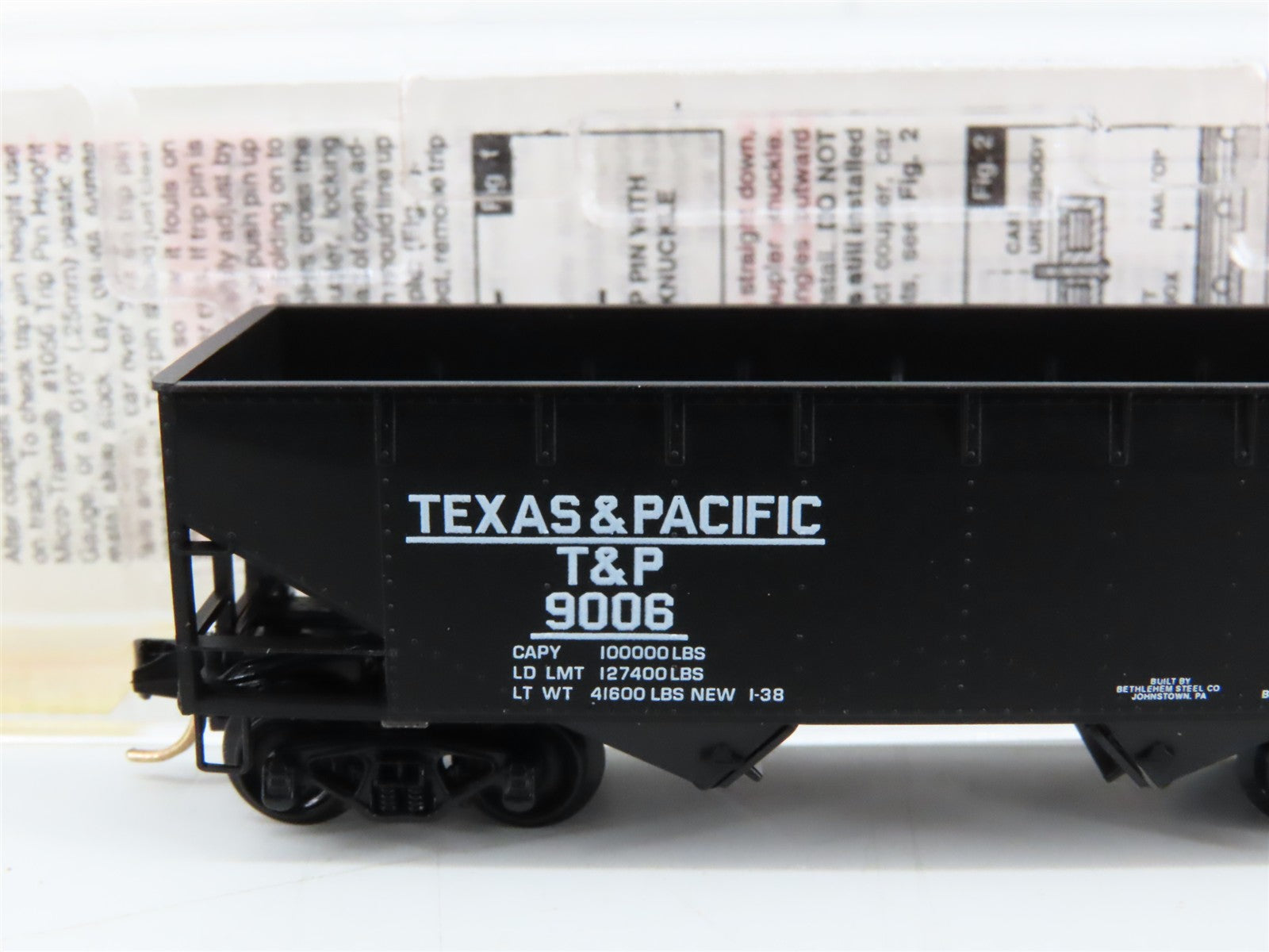 N Scale Micro-Trains MTL 55120 T&P Texas & Pacific 33' 2-Bay Hopper 9006 RTR