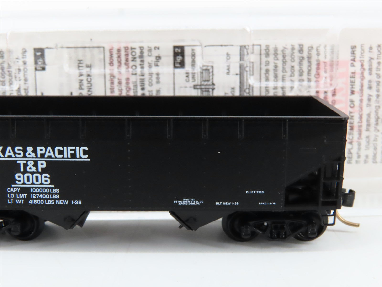 N Scale Micro-Trains MTL 55120 T&P Texas & Pacific 33' 2-Bay Hopper 9006 RTR