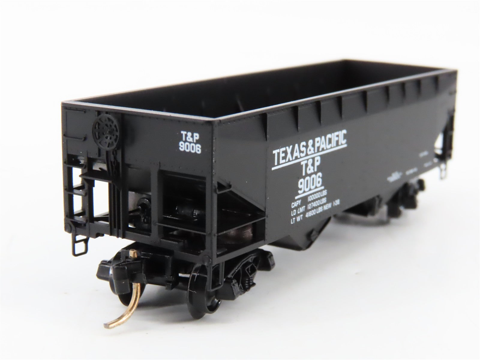 N Scale Micro-Trains MTL 55120 T&P Texas & Pacific 33' 2-Bay Hopper 9006 RTR