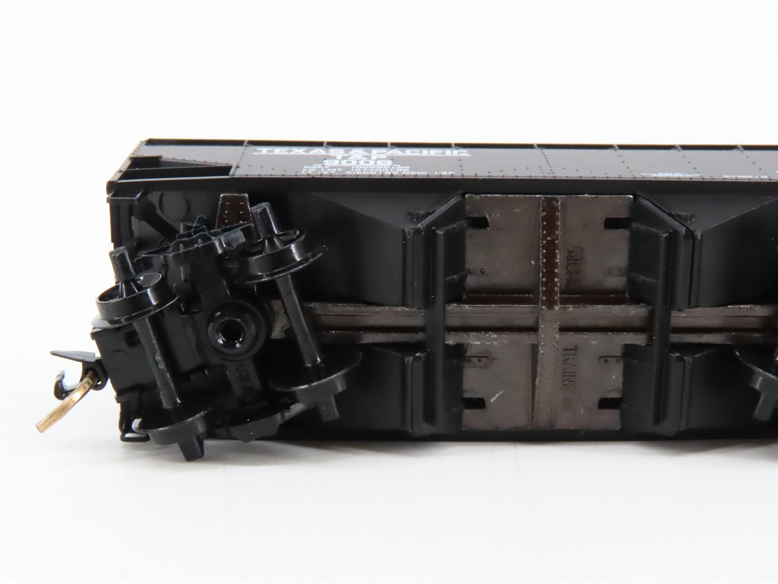 N Scale Micro-Trains MTL 55120 T&P Texas & Pacific 33' 2-Bay Hopper 9006 RTR