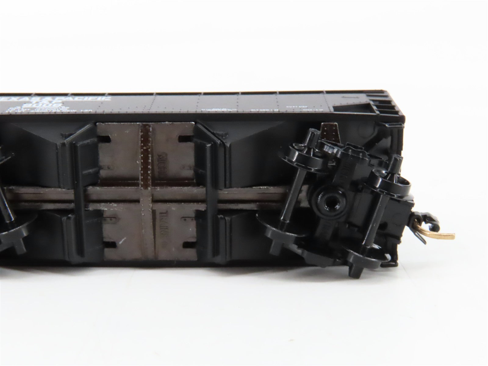 N Scale Micro-Trains MTL 55120 T&P Texas & Pacific 33' 2-Bay Hopper 9006 RTR