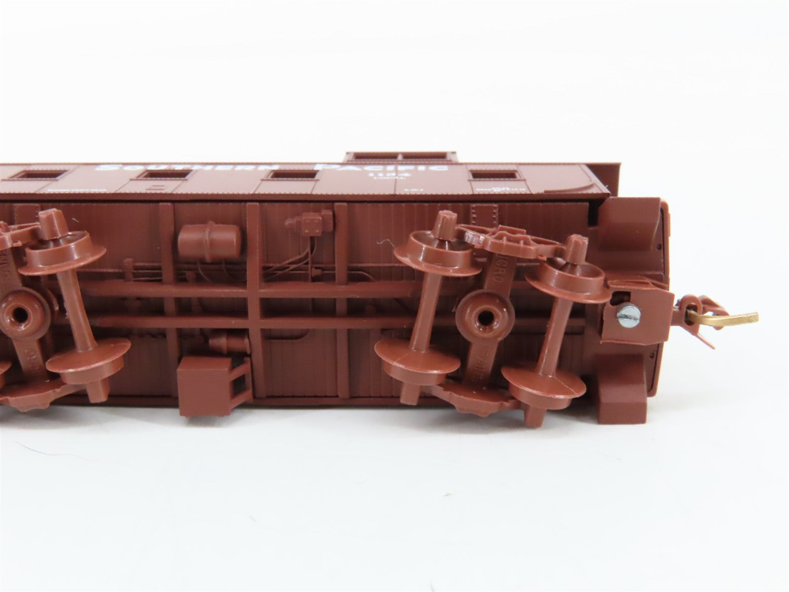 N Scale Micro-Trains MTL 100050 SP Southern Pacific 36' Caboose 1134 RTR