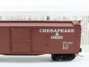 N Scale Micro-Trains MTL 39170 C&O Chesapeake & Ohio Box Car 84827 RTR