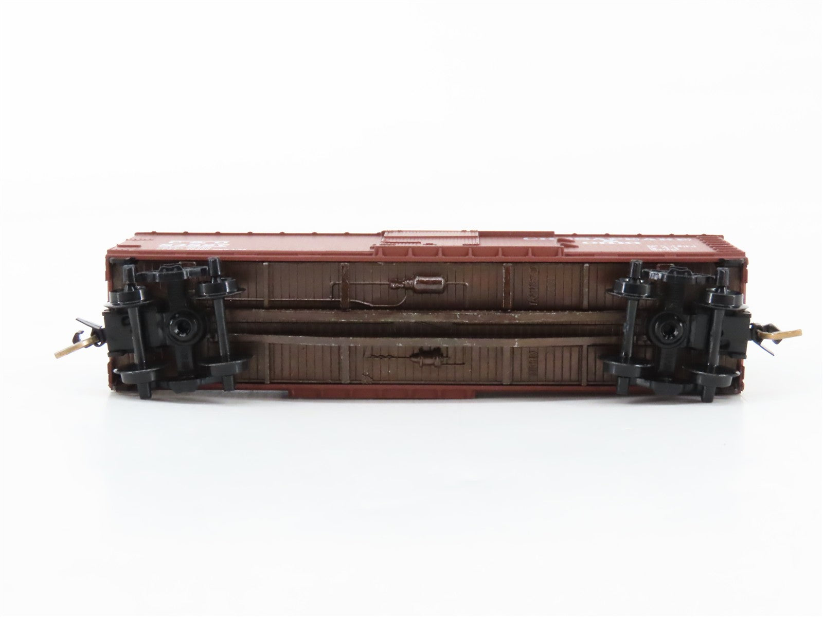 N Scale Micro-Trains MTL 39170 C&O Chesapeake & Ohio Box Car 84827 RTR