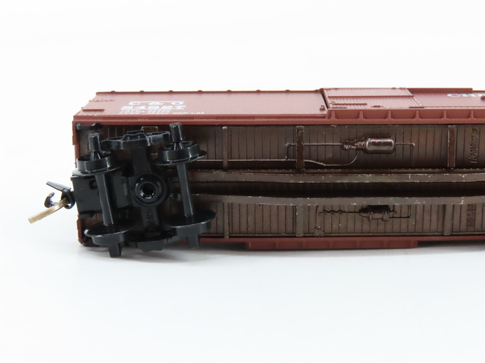 N Scale Micro-Trains MTL 39170 C&O Chesapeake & Ohio Box Car 84827 RTR