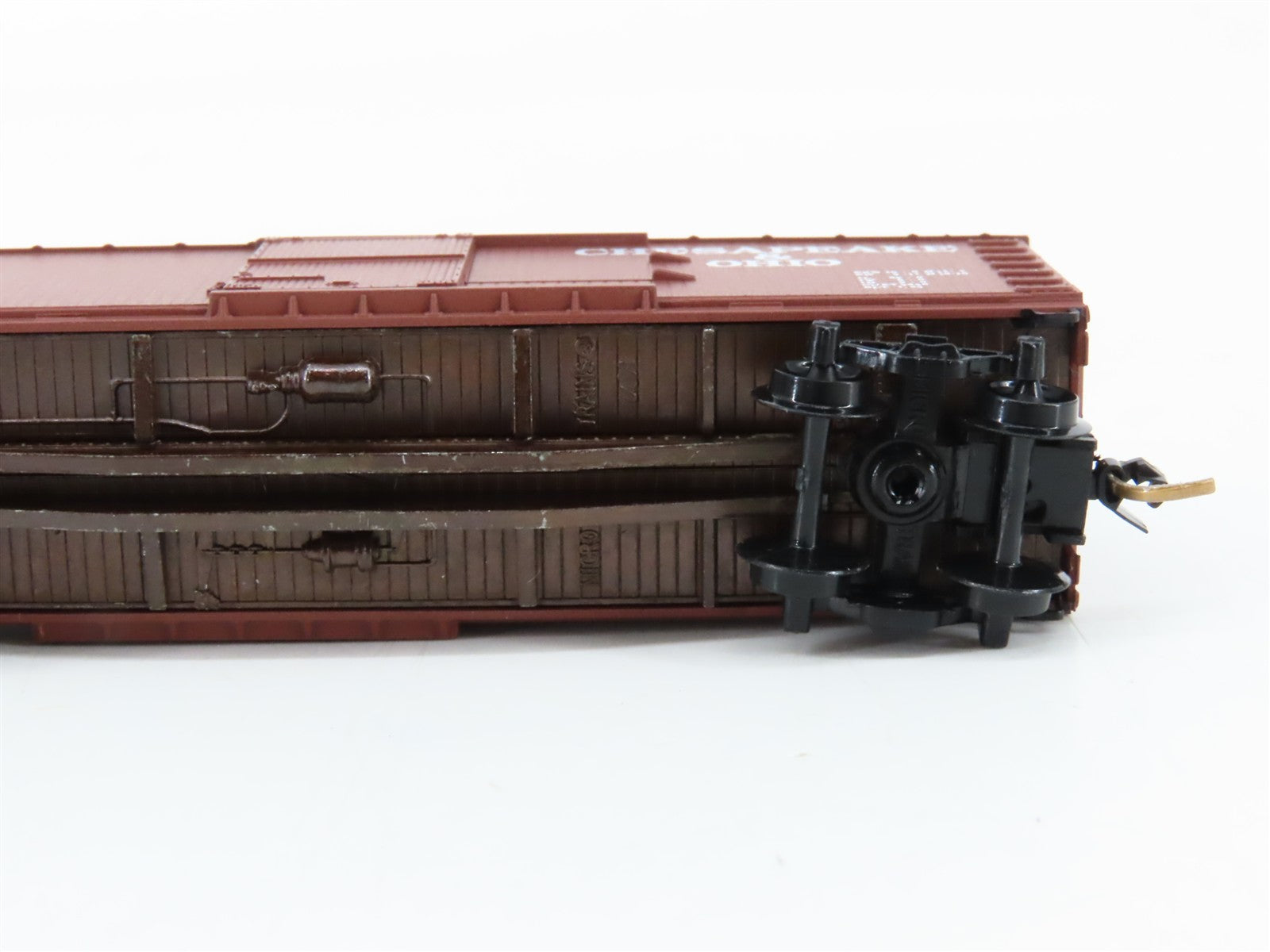 N Scale Micro-Trains MTL 39170 C&O Chesapeake & Ohio Box Car 84827 RTR