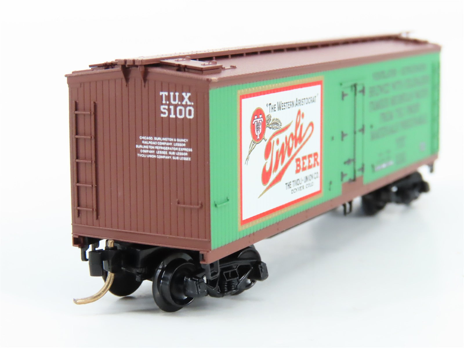 N Scale Micro-Trains MTL 49440 Tivoli Beer 40' Double-Sheathed Wood Reefer RTR