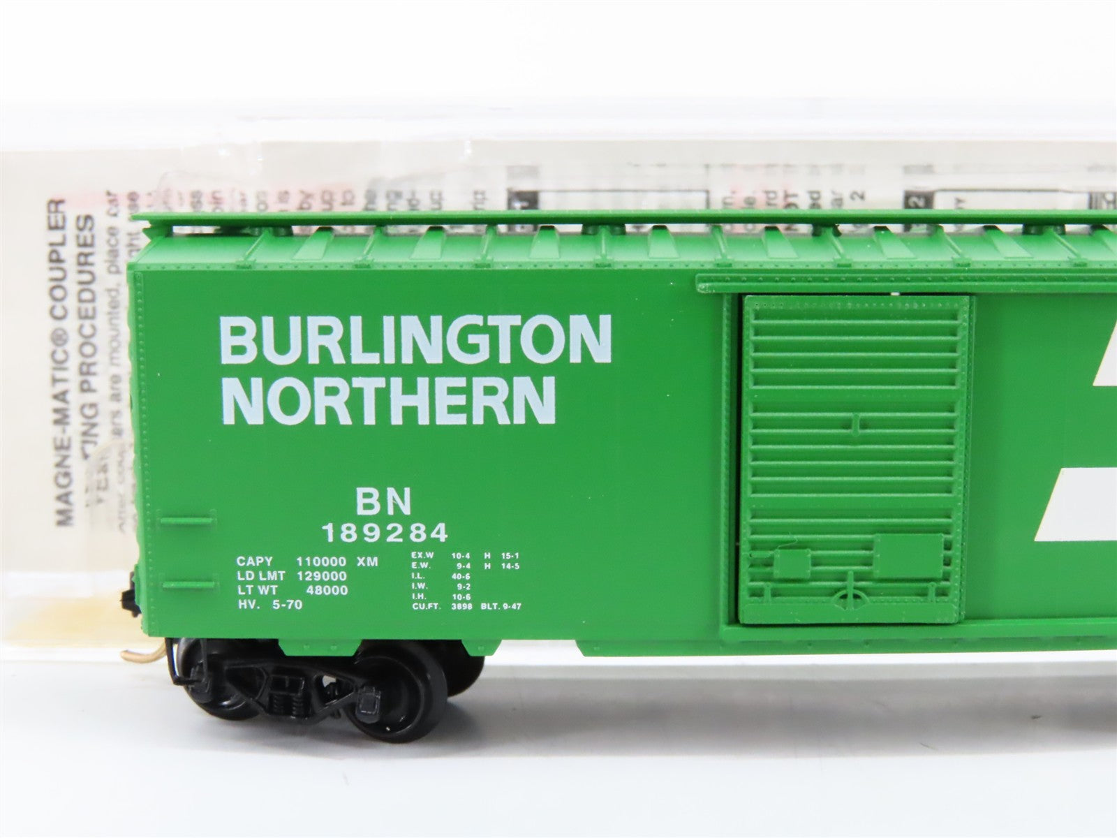 N Scale Micro-Trains MTL 20306 BN Burlington Northern 40' Box Car 189284 RTR