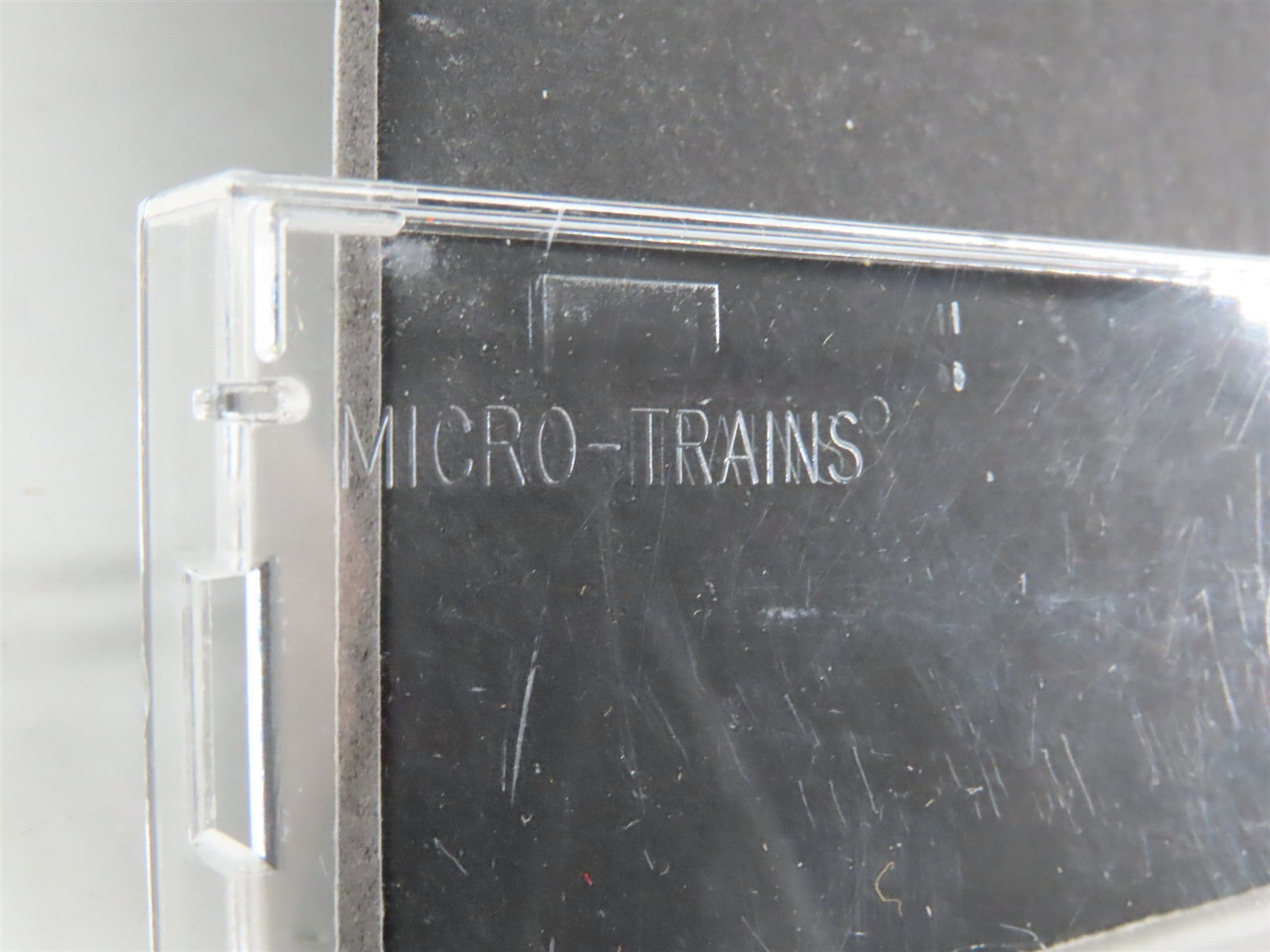 N Scale Micro-Trains MTL 93040 Sclair 3-Bay ACF Center Flow Covered Hopper RTR