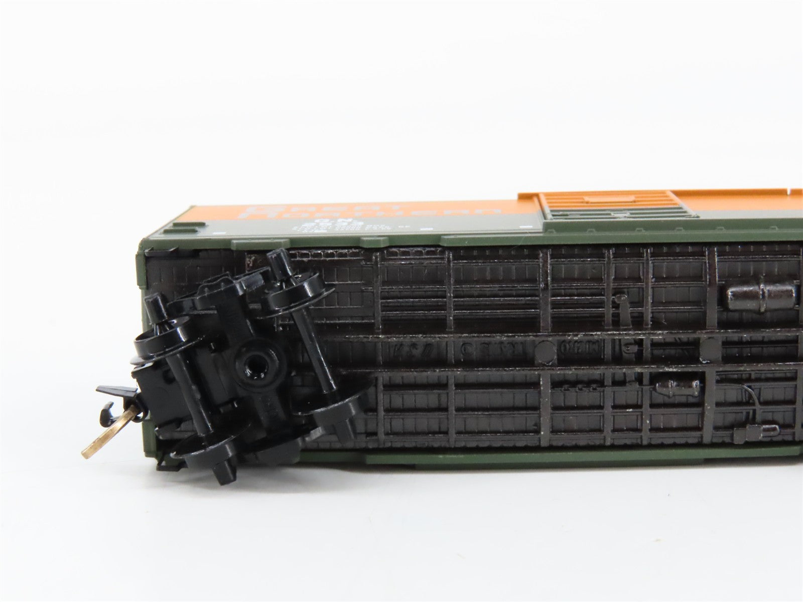 N Scale Micro-Trains MTL 20226 GN Great Northern 40' Single Door Boxcar 2533 RTR
