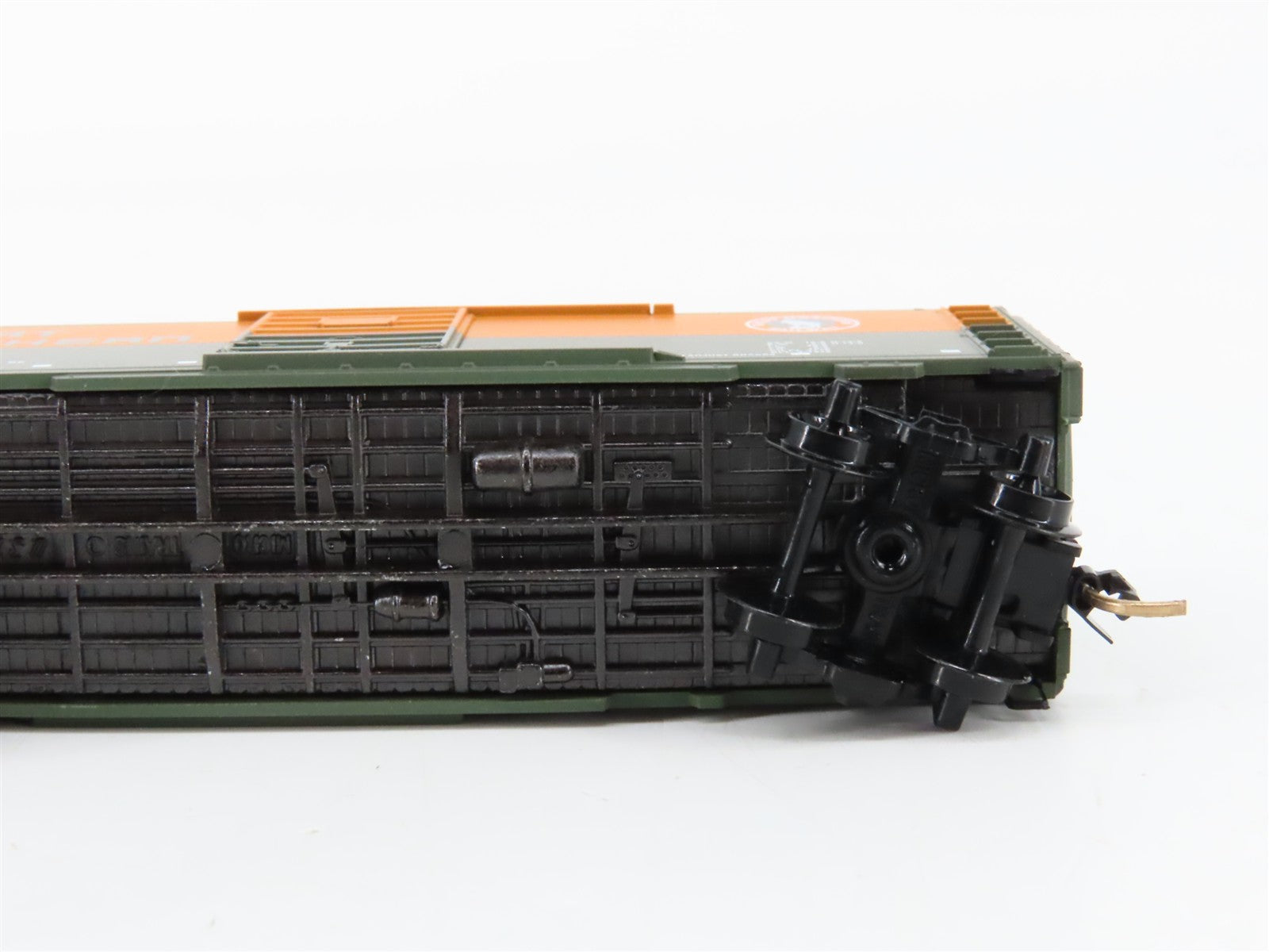 N Scale Micro-Trains MTL 20226 GN Great Northern 40' Single Door Boxcar 2533 RTR