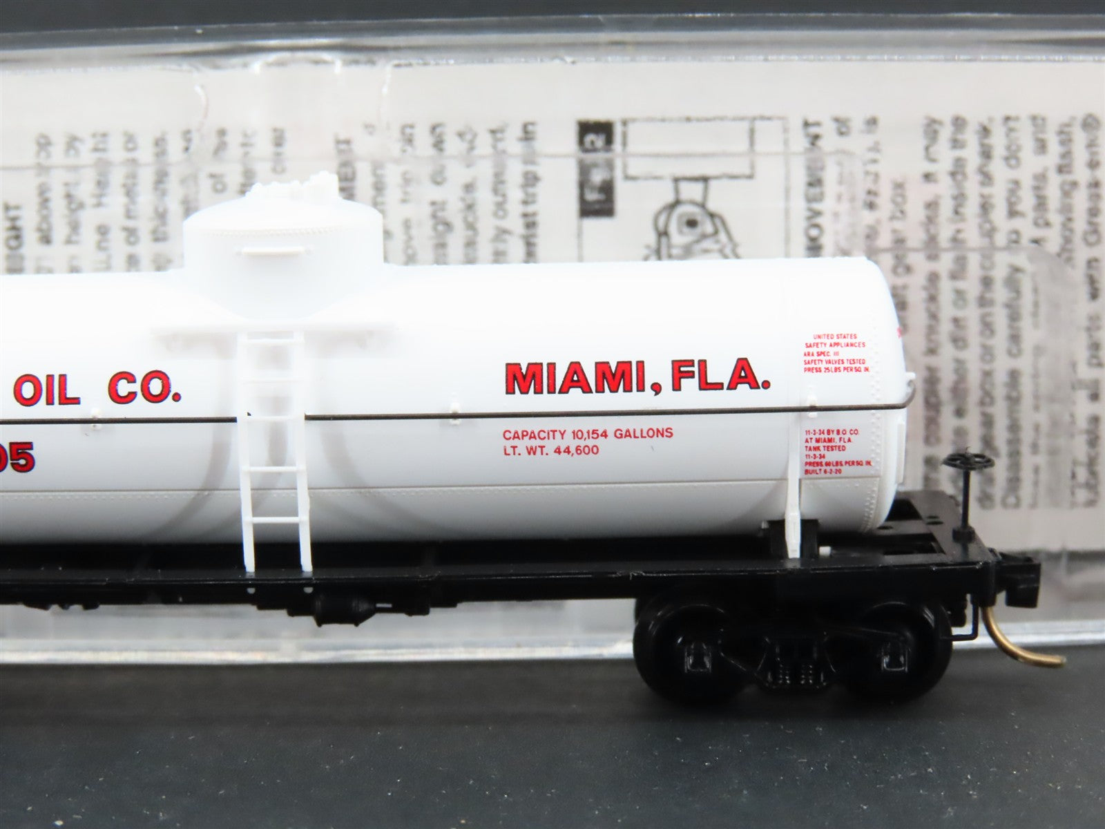 N Scale Micro-Trains MTL 65420 BEPX Belcher Oil Co. 39' Single Dome Tank Car RTR