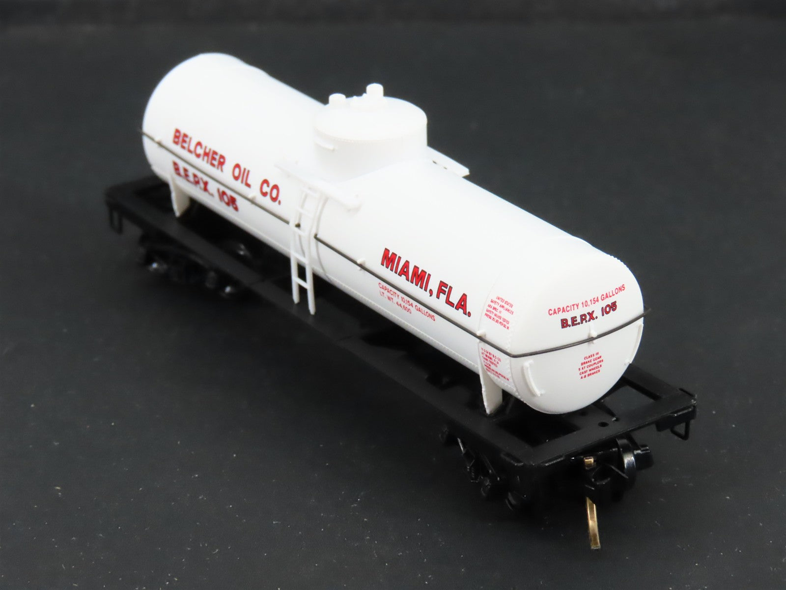 N Scale Micro-Trains MTL 65420 BEPX Belcher Oil Co. 39' Single Dome Tank Car RTR