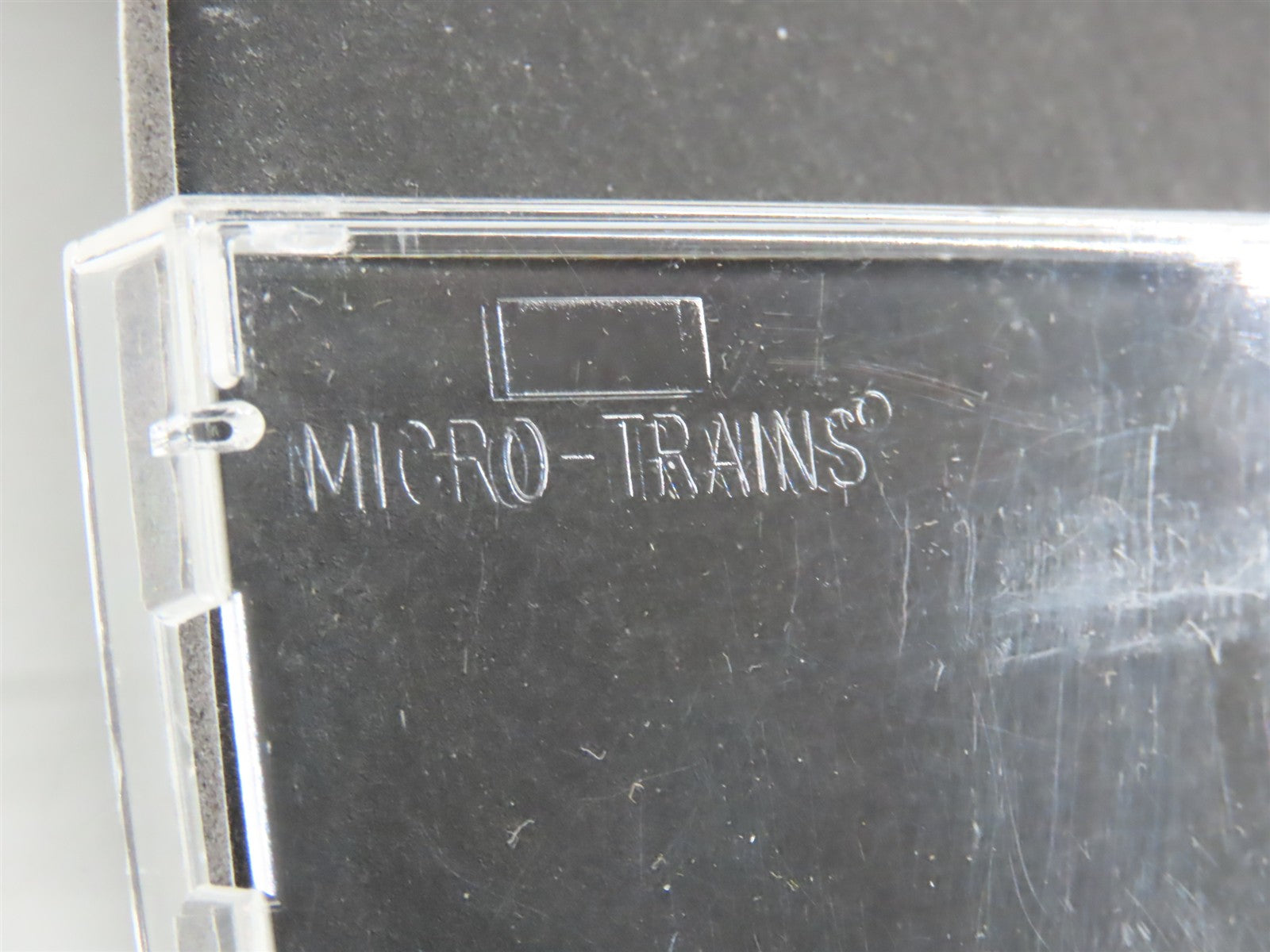 N Scale Micro-Trains MTL 65420 BEPX Belcher Oil Co. 39' Single Dome Tank Car RTR