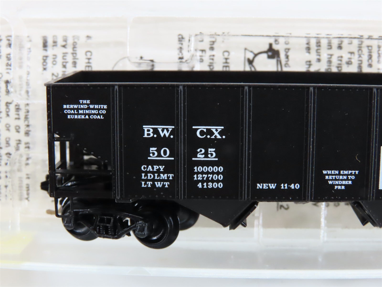 N Scale Micro-Trains MTL 56240 Berwind-White Coal Mining Co. 33' Hopper RTR