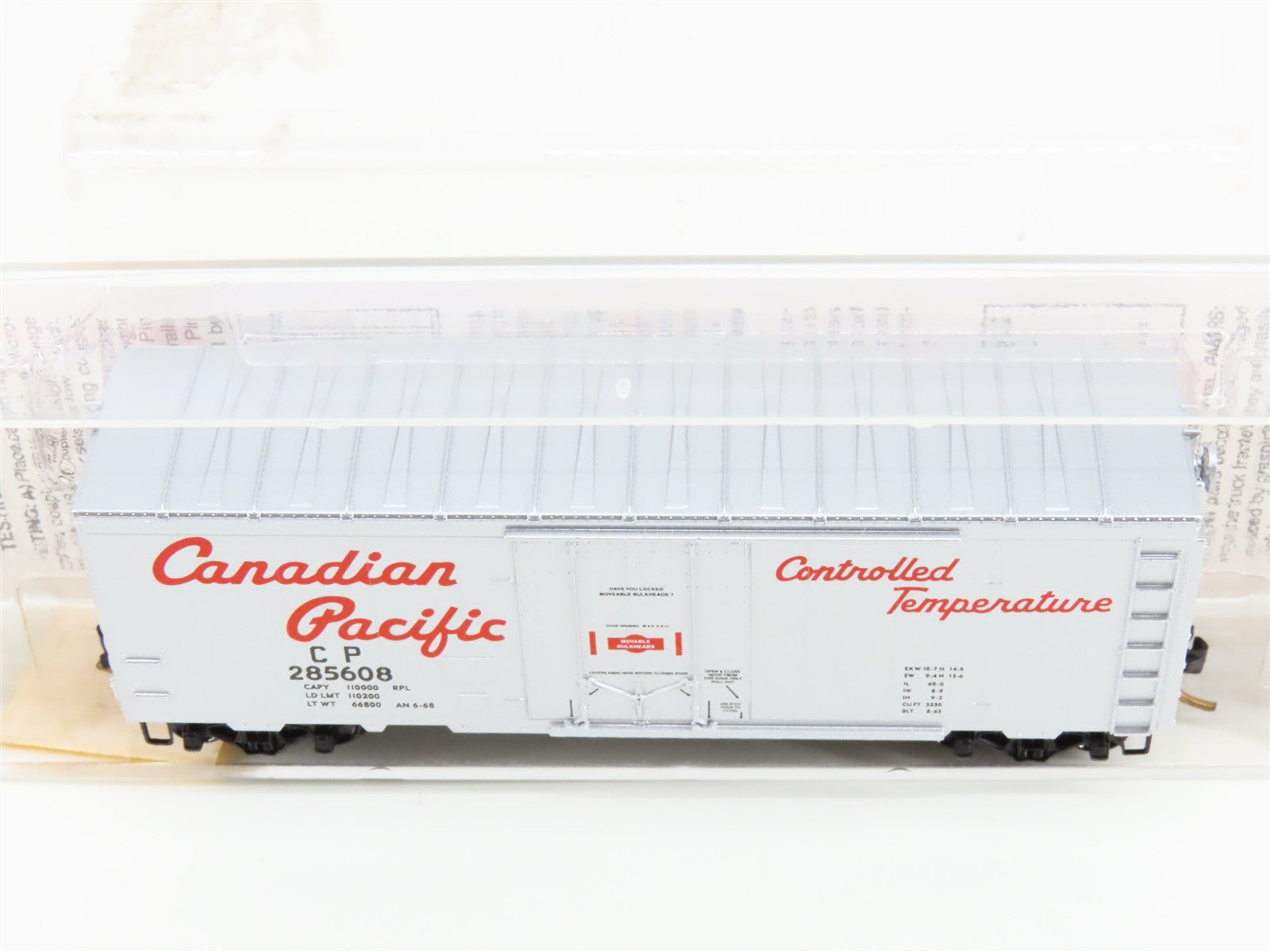 N Scale Micro-Trains MTL 74040/1 CP Canadian Pacific 40' Box Car 285608 RTR