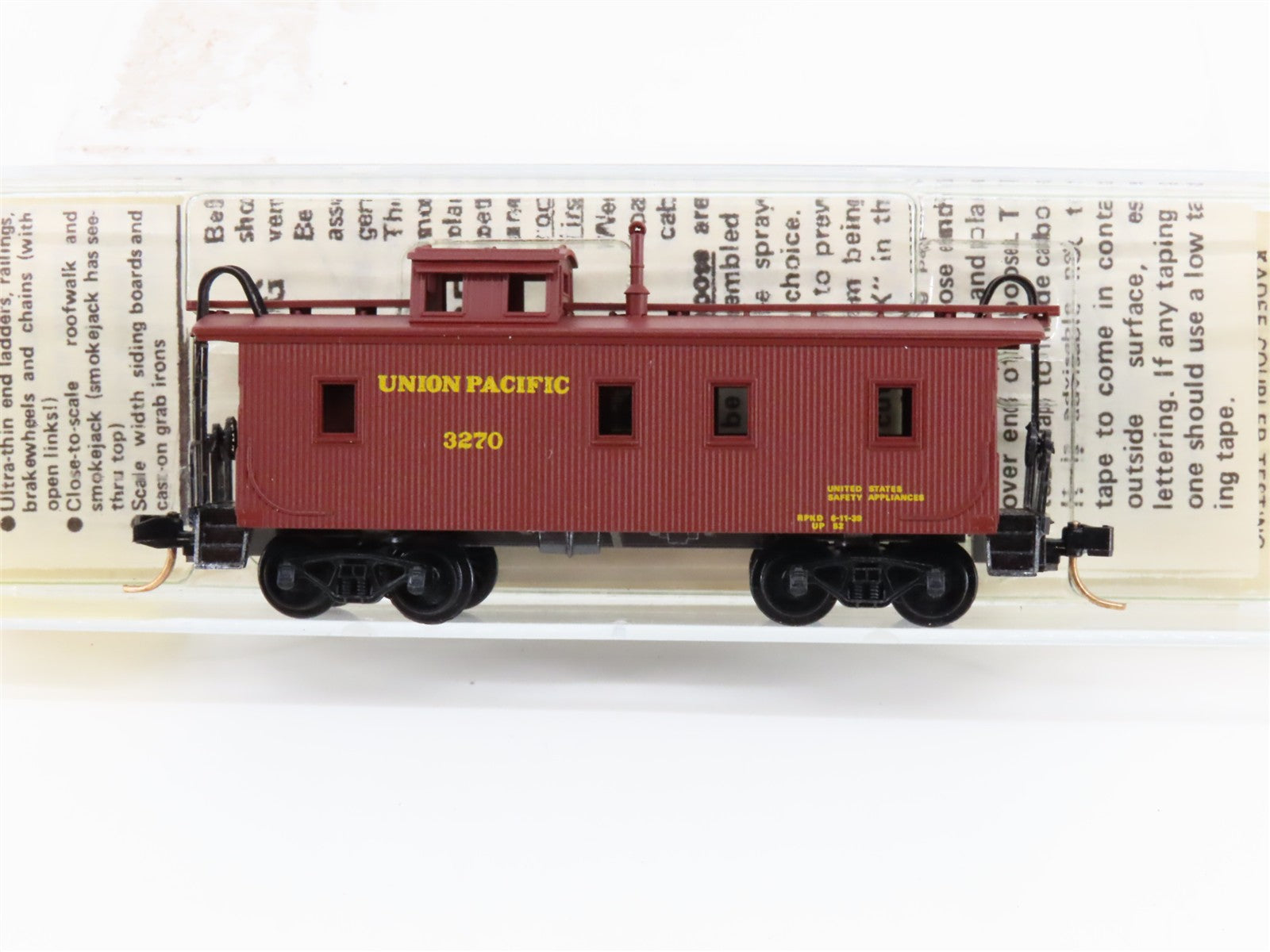 N Scale Micro-Trains MTL 50010 UP Union Pacific 34' Caboose 3270 RTR