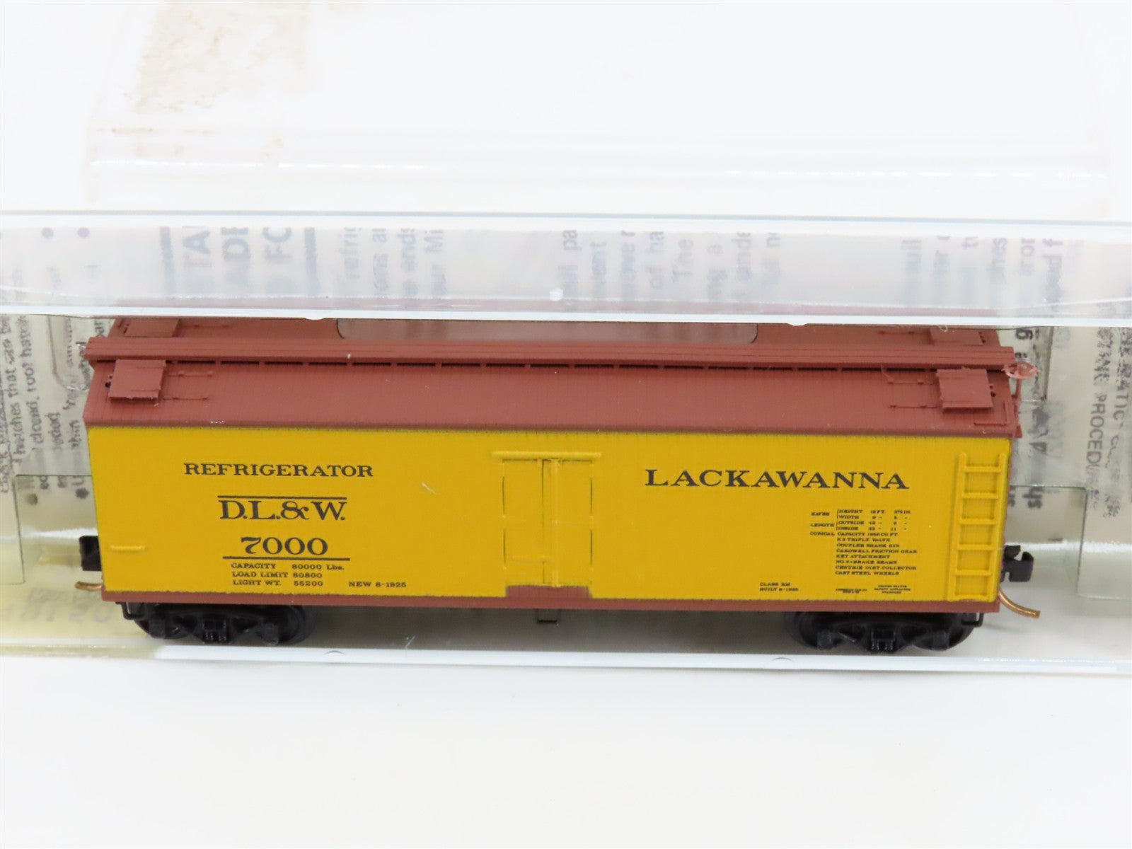 N Scale Micro-Trains MTL 49150 DL&W Lackawanna 40' Reefer 7000 RTR