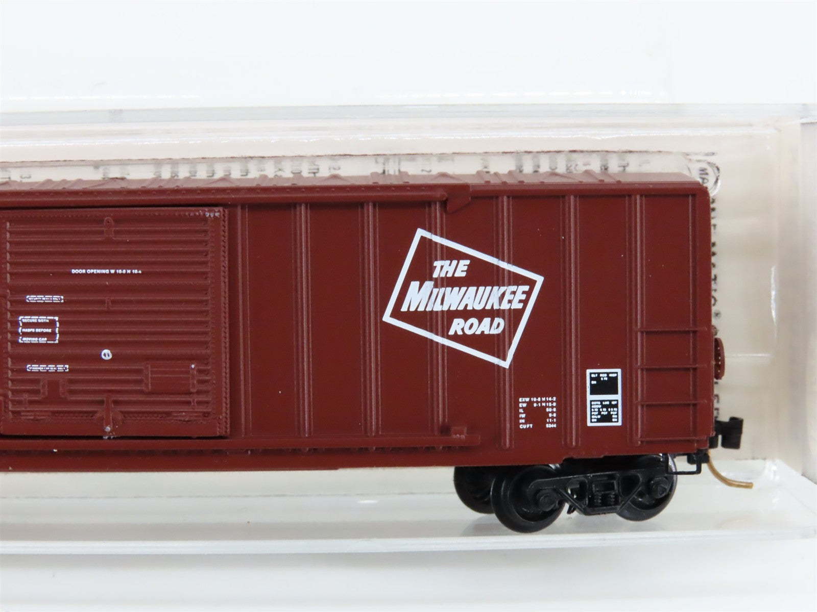 N Kadee Micro-Trains MTL 25310 MILW The Milwaukee Road 50' Box Car 50880 RTR