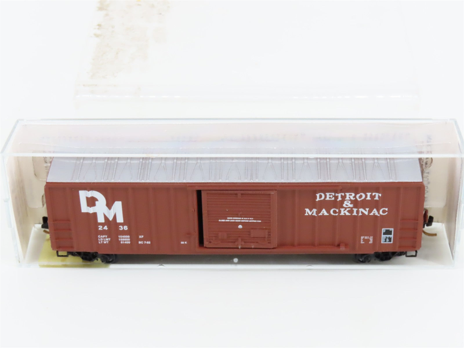 N Scale Kadee Micro-Trains MTL 25280 DM Detroit & Mackinac 50' Box Car 2436 RTR