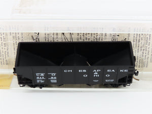 N Scale Micro-Trains MTL 56220 Chesapeake & Ohio 33' 2-Bay Rib Side Hopper RTR