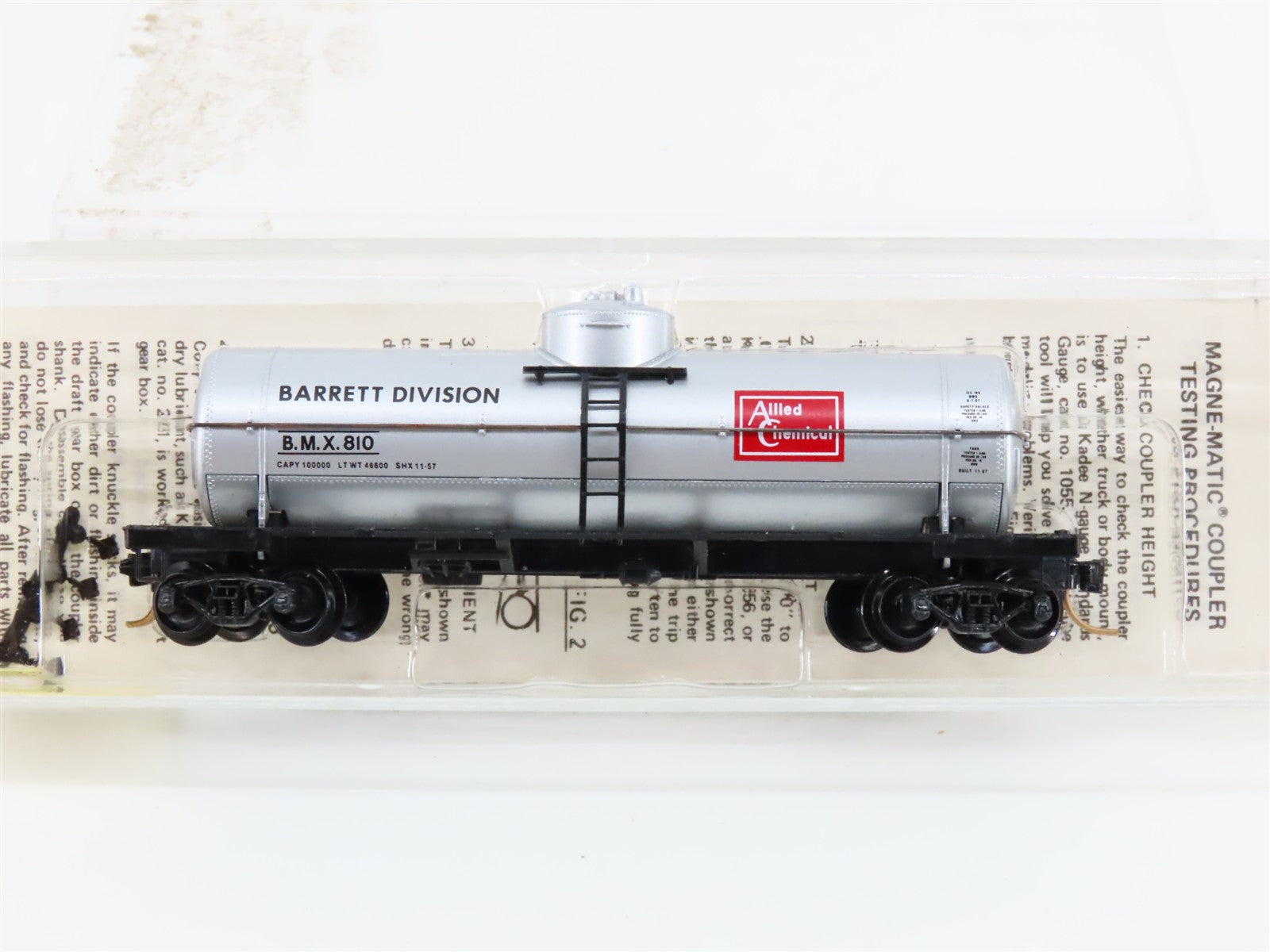 N Scale Micro-Trains MTL 65210 BMX Barrett Division 39' Single Dome Tank Car RTR
