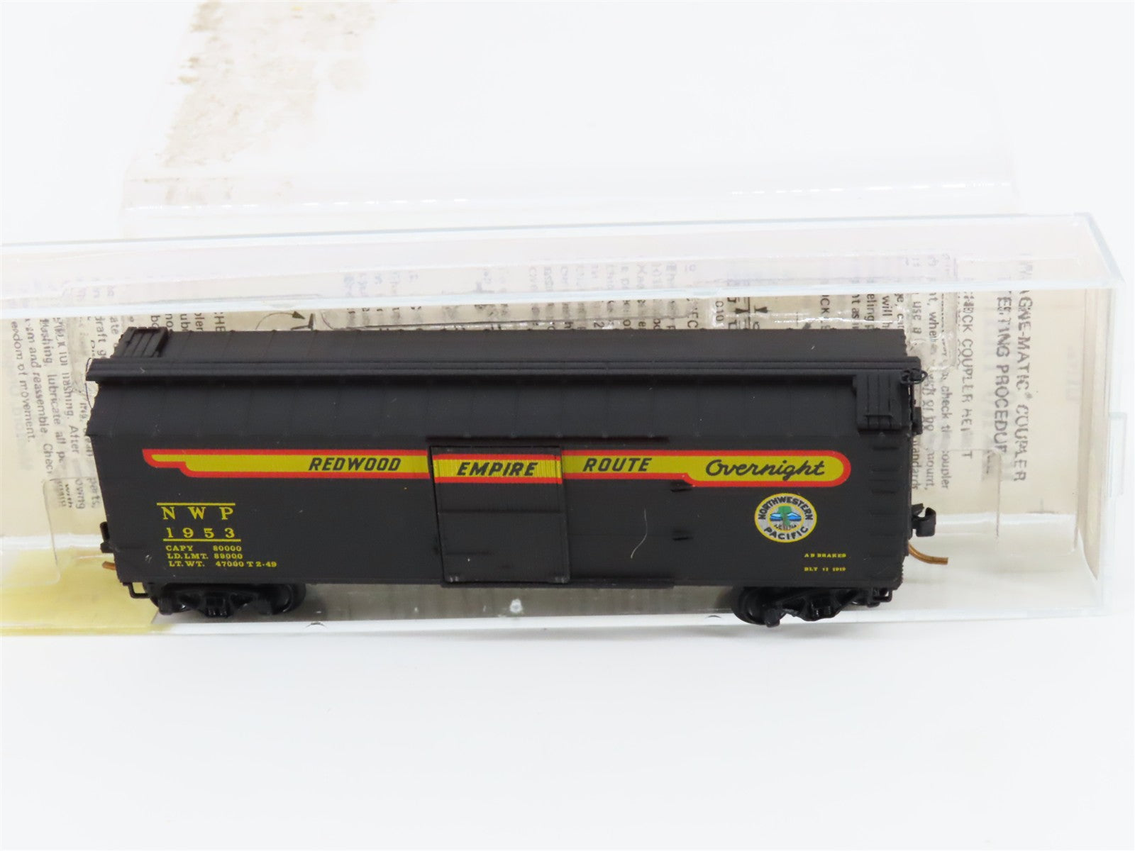 N Scale Micro-Trains MTL 39100 NWP Northwestern Pacific 40' Box Car 1953 RTR