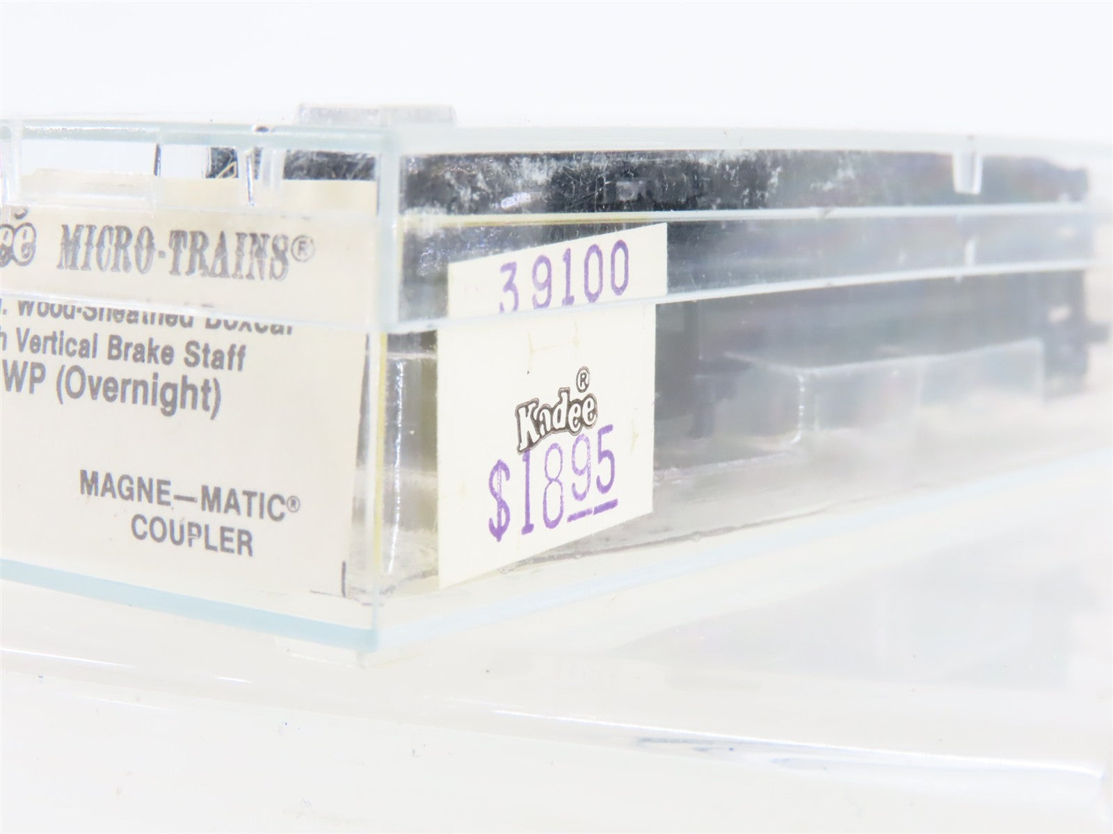 N Scale Micro-Trains MTL 39100 NWP Northwestern Pacific 40' Box Car 1953 RTR
