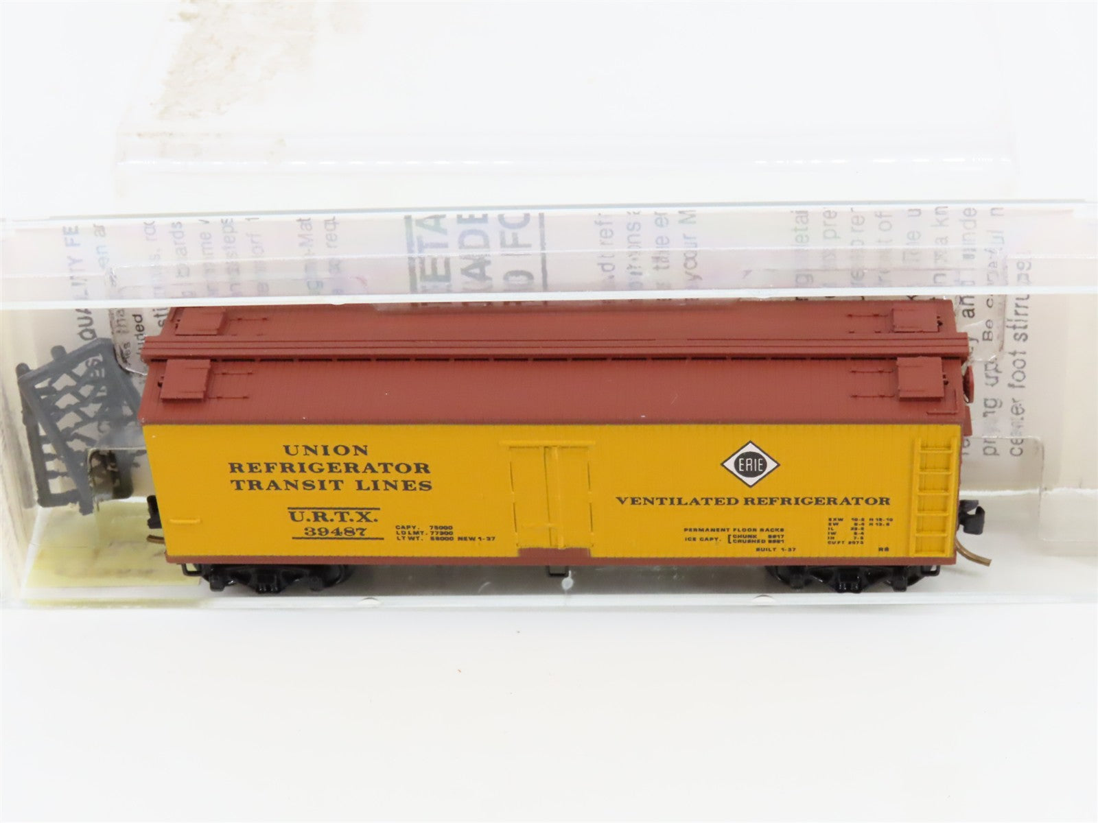 N Scale Micro-Trains MTL 47320 Union Refrigerator Transit Lines 40' Reefer RTR