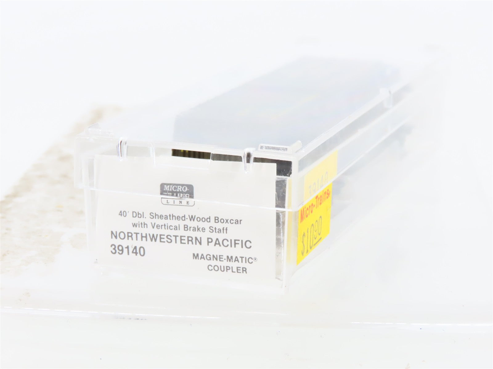 N Scale Micro-Trains MTL 39140 NWP Northwestern Pacific 40' Box Car 1946 RTR