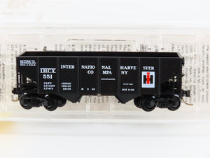 N Scale Micro-Trains MTL 56030 IHCX International Harvester 33' 2-Bay Hopper 551
