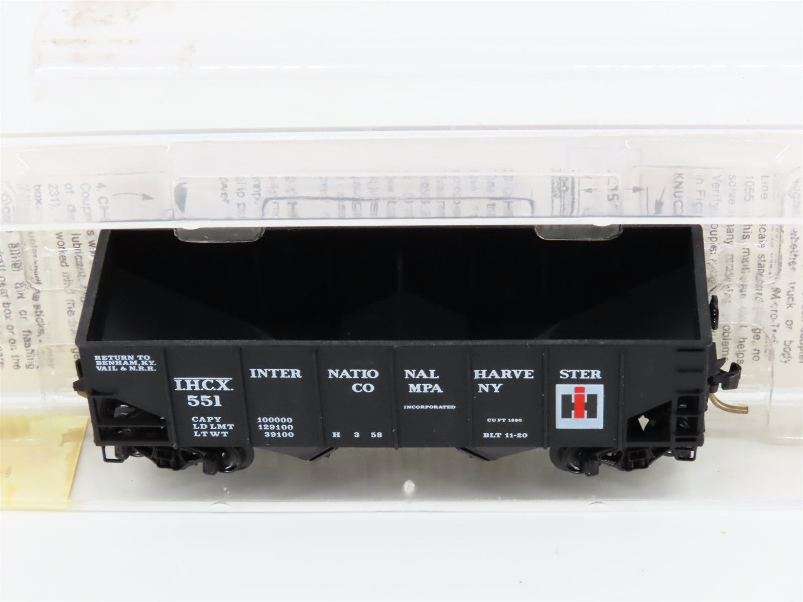 N Scale Micro-Trains MTL 56030 IHCX International Harvester 33' 2-Bay Hopper 551