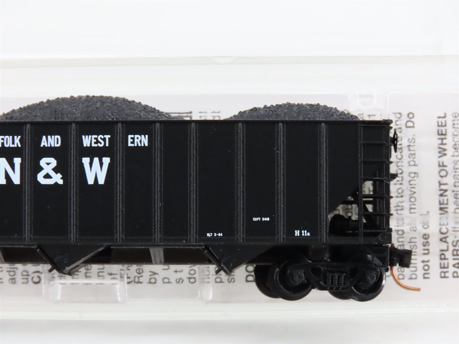 N Scale Micro-Trains MTL 108010 N&W Norfolk & Western 3-Bay Hopper 92750 w/ Load