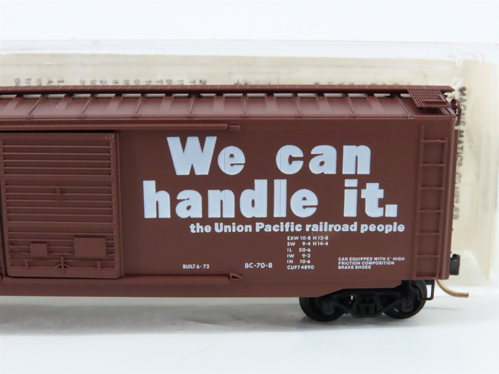N Scale Micro-Trains MTL 33050 Union Pacific 50' Plug & Sliding Door Box Car RTR
