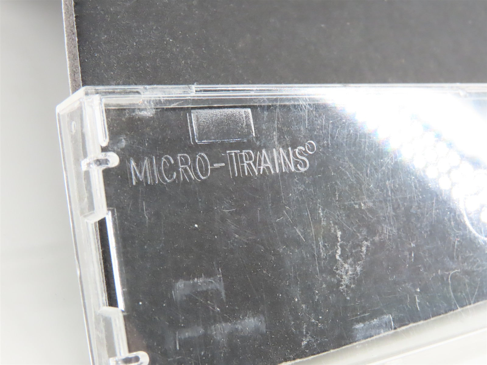 N Scale Micro-Trains MTL 49450 FBX Robin Hood Beer 40' Reefer 5301 RTR