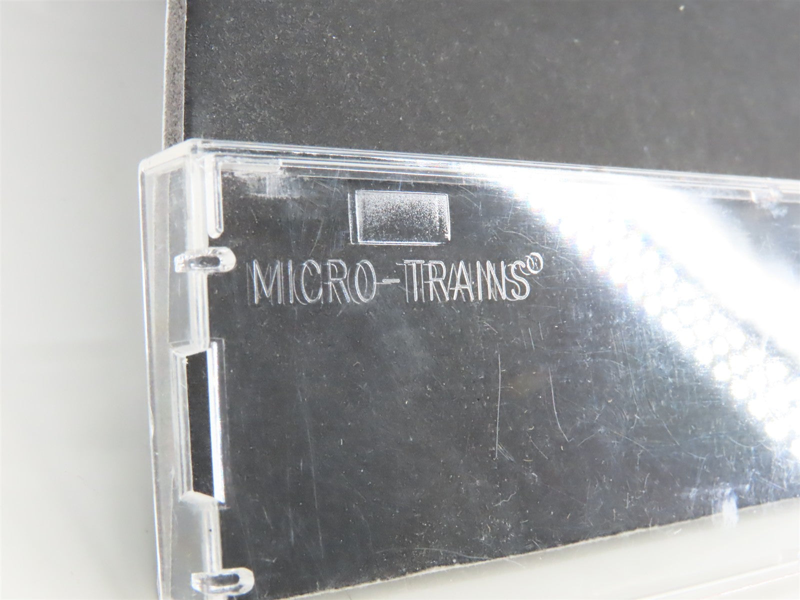 N Scale Micro-Trains MTL 20546 CP Canadian Pacific 40' Standard Box Car 4901 RTR