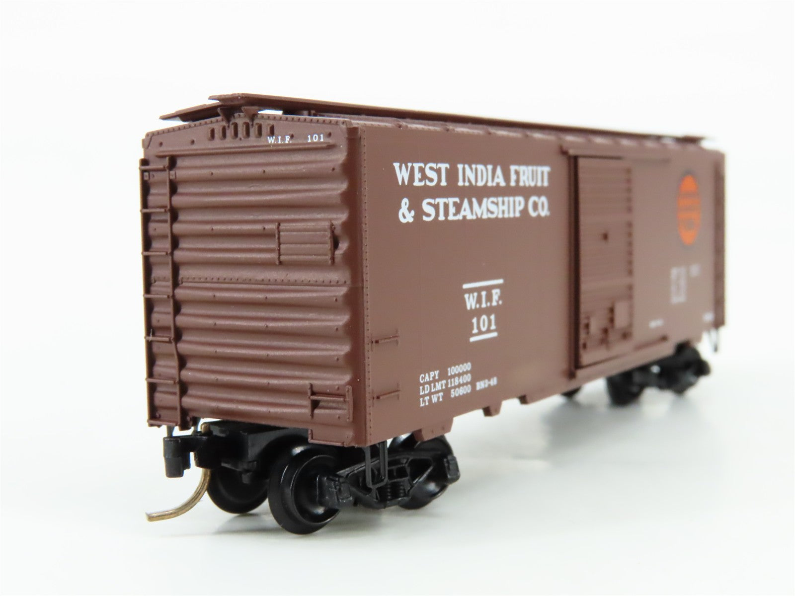 N Scale Micro-Trains MTL 20630 West India Fruit & Steamship Co. 40' Box Car RTR