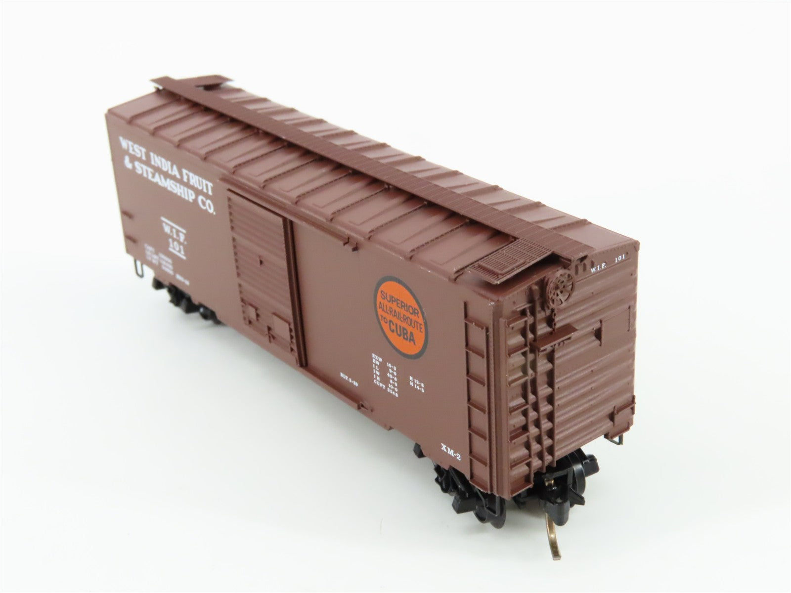 N Scale Micro-Trains MTL 20630 West India Fruit & Steamship Co. 40' Box Car RTR
