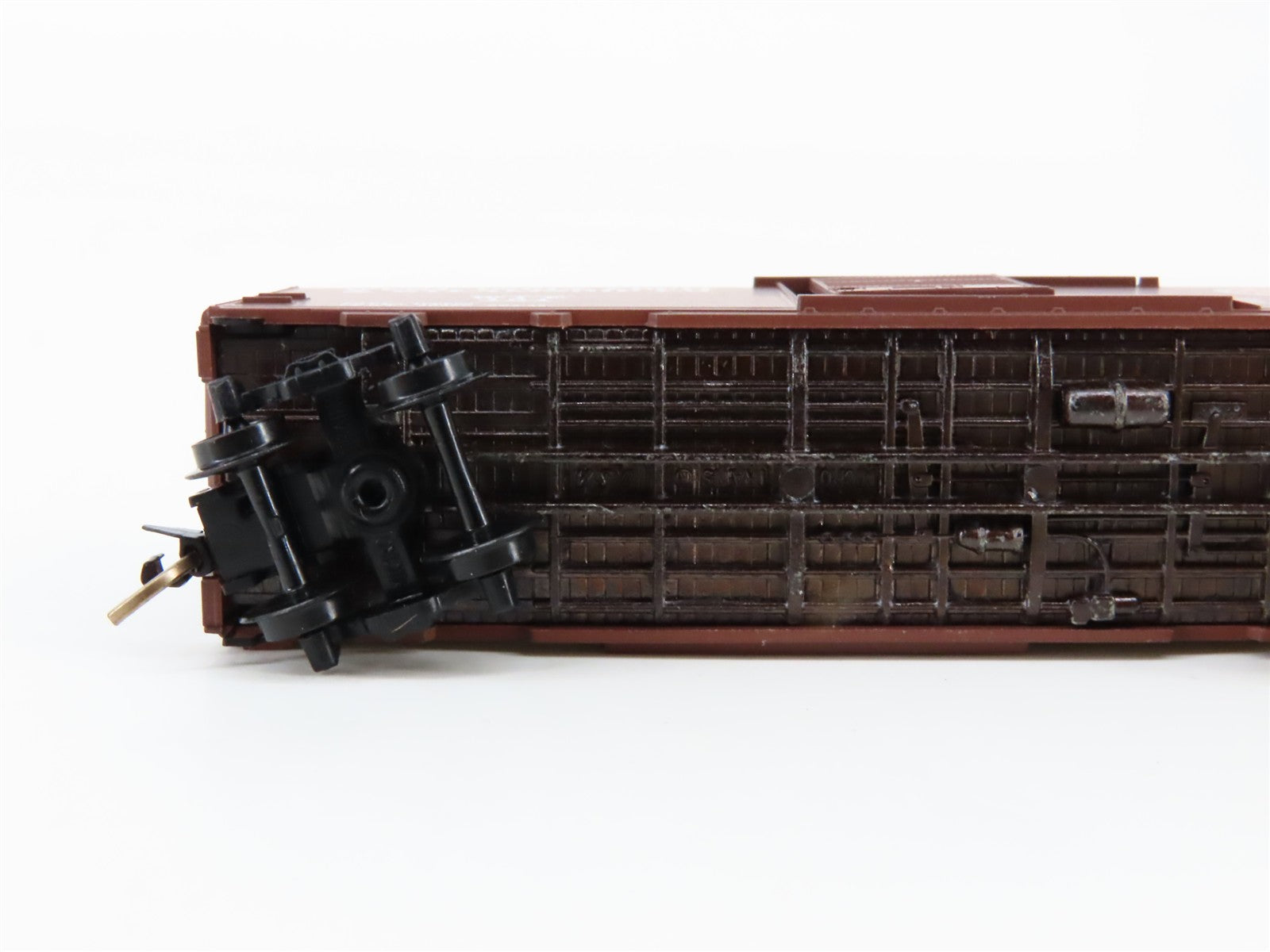 N Scale Micro-Trains MTL 20630 West India Fruit & Steamship Co. 40' Box Car RTR